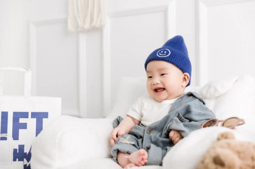 响水宝宝躺着吃奶有影响吗